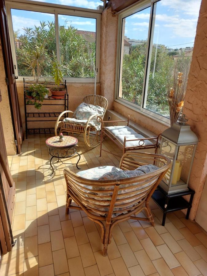 Home Tranquille Dans La Cite Du Mimosa - 2 Etoiles - Axelle Loc'Appart 망들리유 라 나플 외부 사진